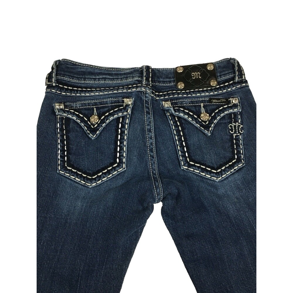 Miss Me Bootcut Jeans Women’s S. 28 Low Rise 8” Rise 32” Inseam Embellished pock